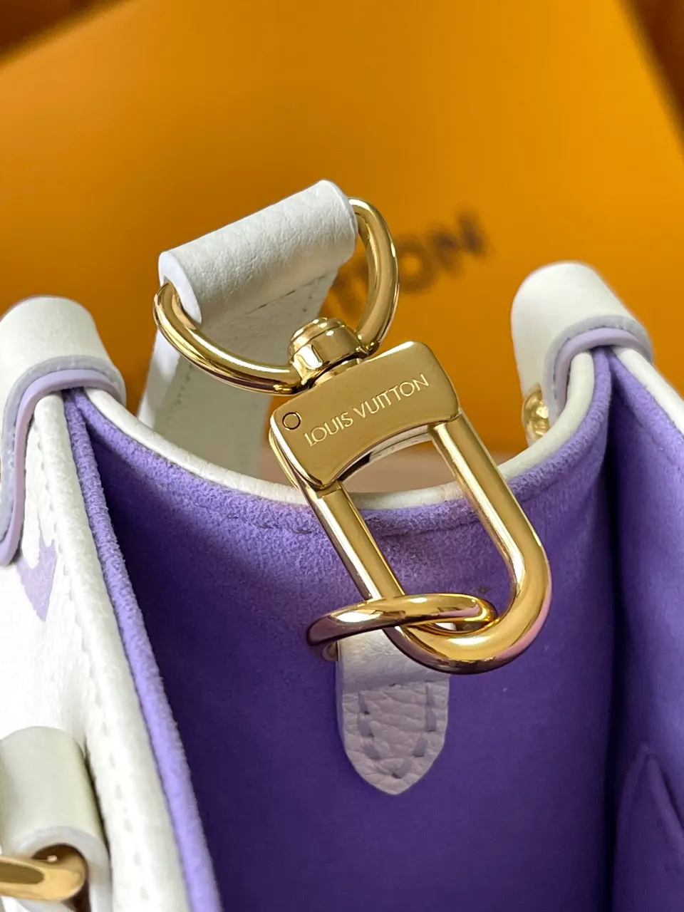 LOUIS VUITTON LV Onthego MM Bag White Latte Bubble Tea Monogram