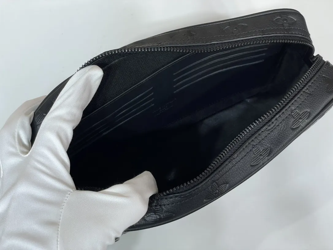 Louis Vuitton Pochette Kasai G65 – Wallets and Small Leather Goods