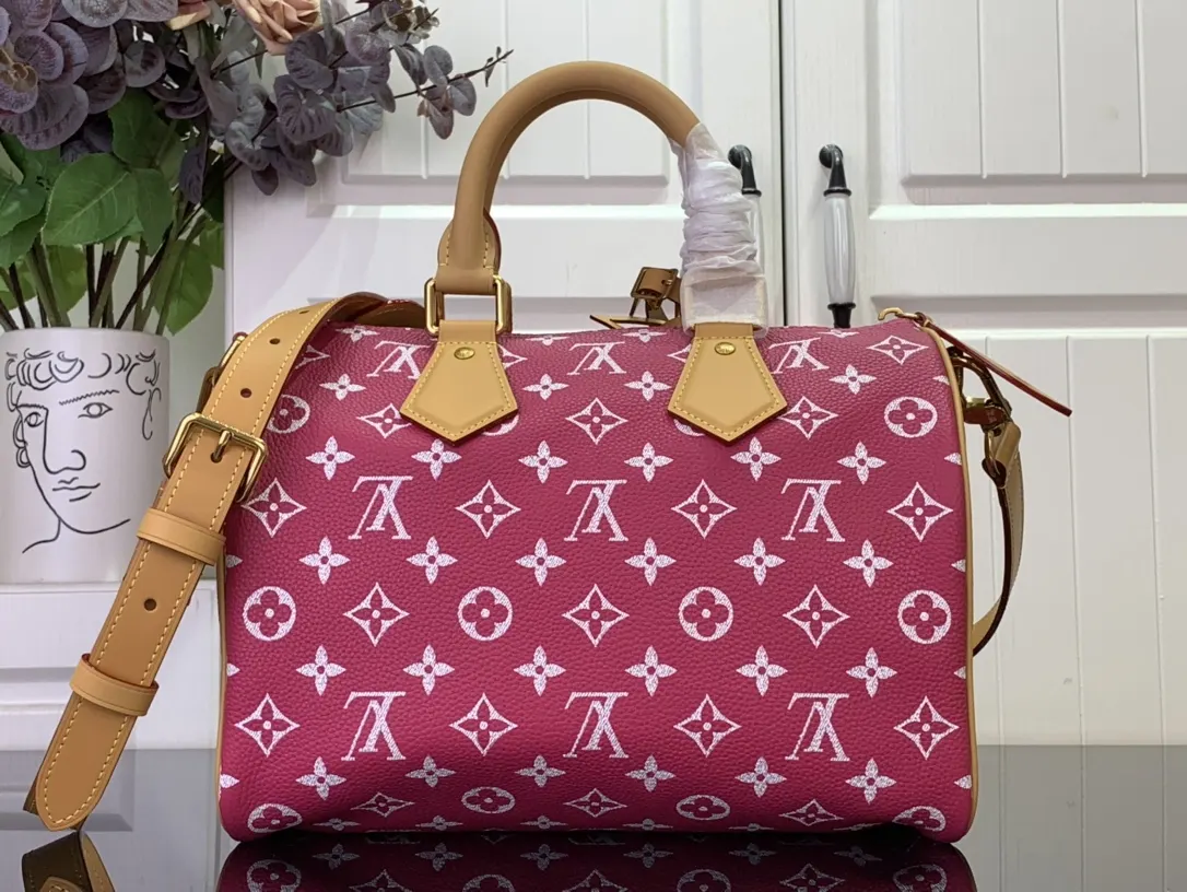 Louis Vuitton Speedy P9 Bandouliere Bag Leather 40