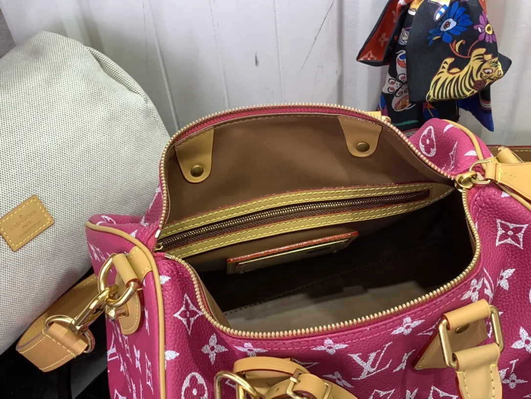 Louis Vuitton Speedy P9 Bandouliere Bag Leather 40