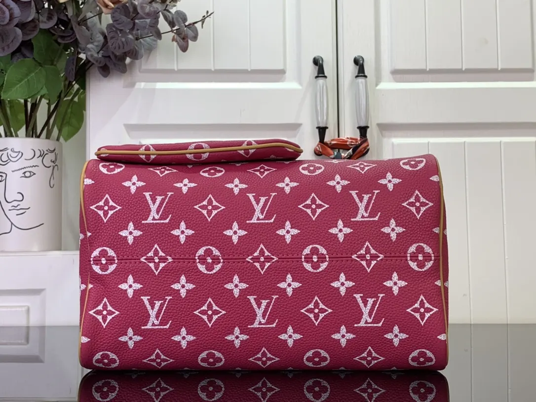 Louis Vuitton Speedy P9 Bandouliere Bag Leather 40