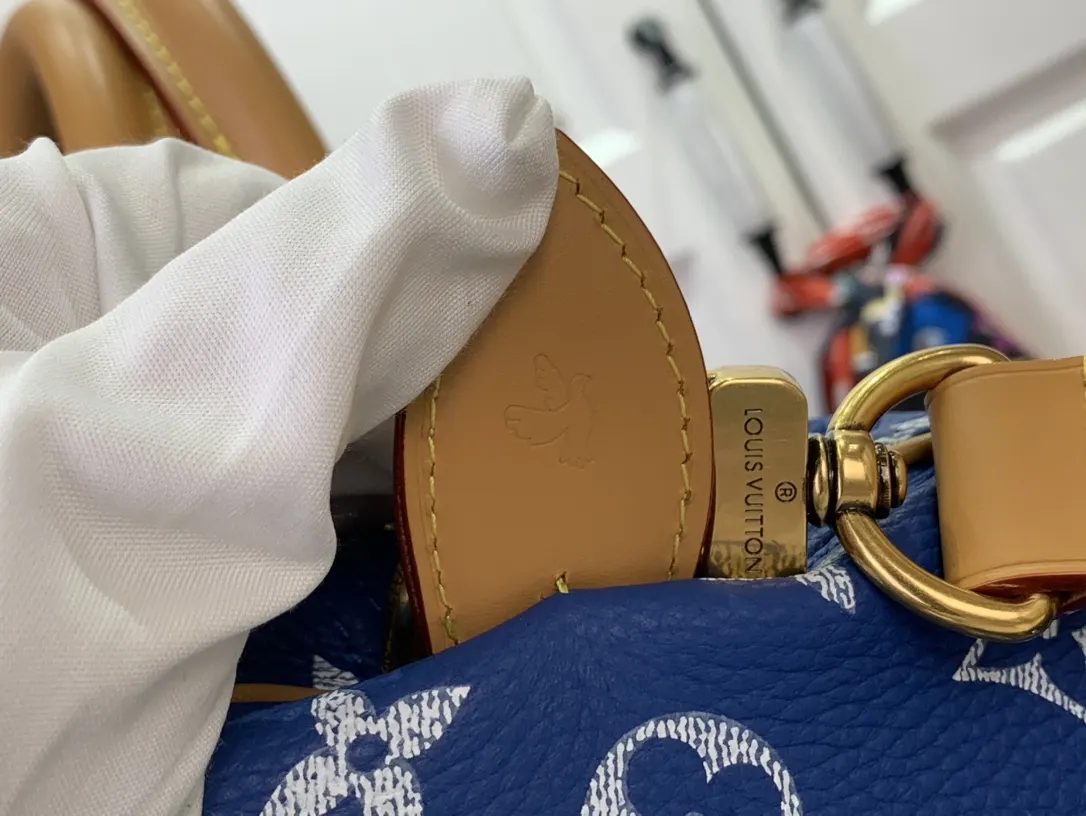 Louis Vuitton x Pharrell Williams Speedy P9 Bandoulière 40 Blue In Hand