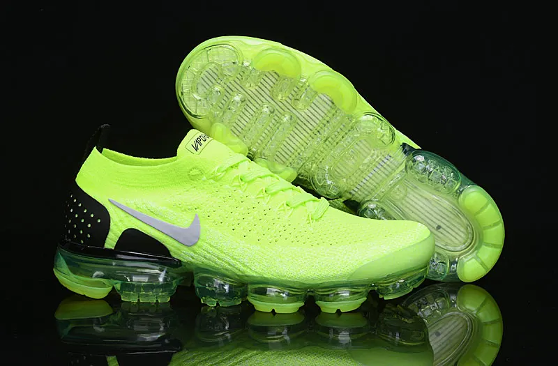 Nike Air VaporMax Flyknit 2 Fluorescent green Running