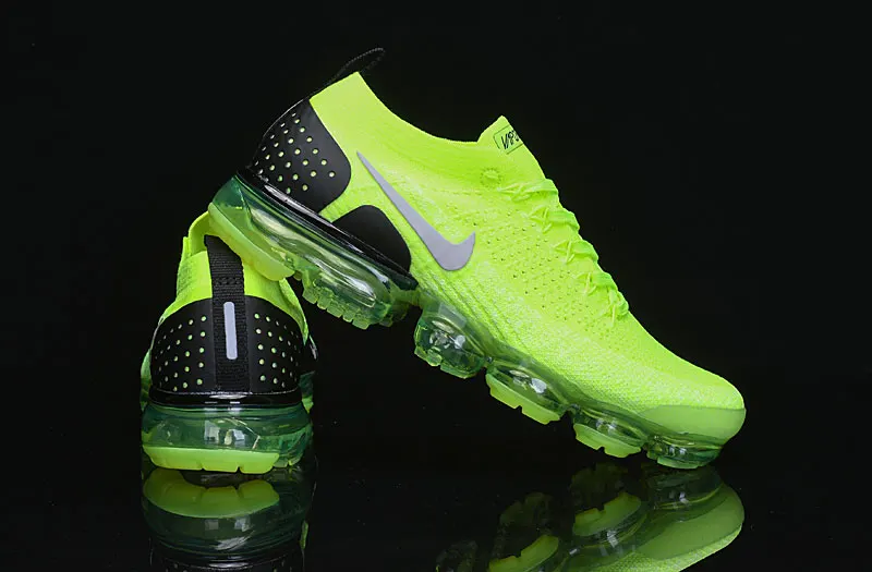 Nike Air VaporMax Flyknit 2 Fluorescent green Running