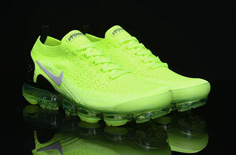Nike Air VaporMax Flyknit 2 Fluorescent green Running
