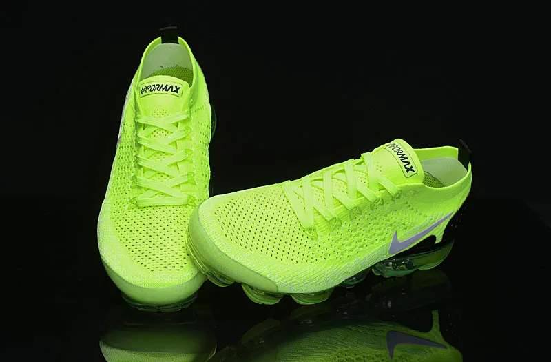 Nike Air VaporMax Flyknit 2 Fluorescent green Running