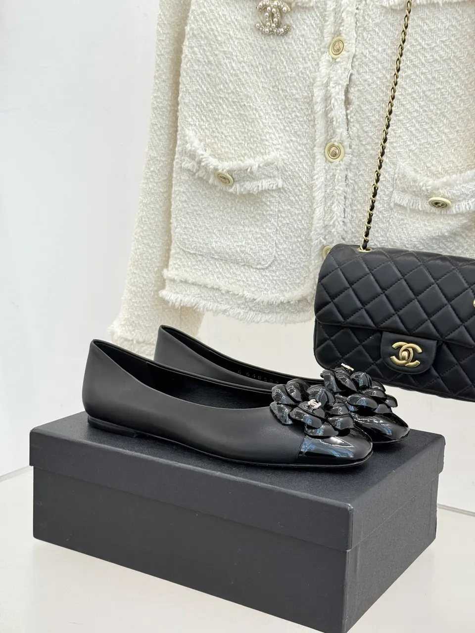 leather Chanel Black Camellia Flats - Chanel Black Leather Camellia