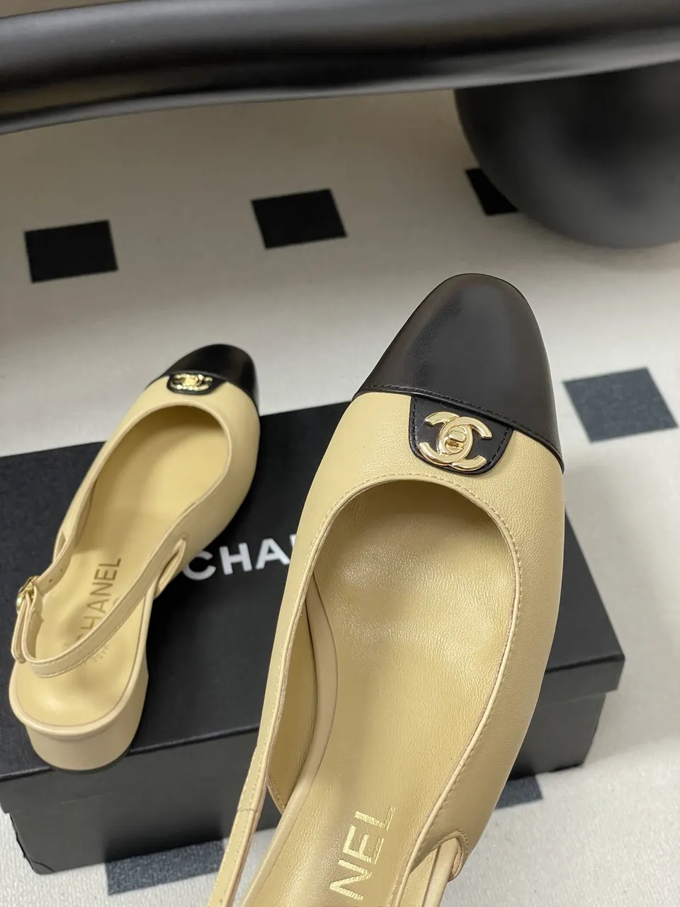 Classic Chanel Two-Tone Slingback Block Heel Pumps – Beige & Black